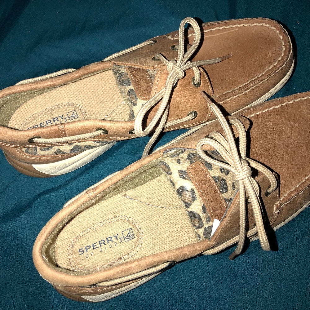 Leopard print Sperry